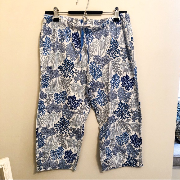 Joe Fresh coral knee cut pyjama pants. - Picture 5 of 5